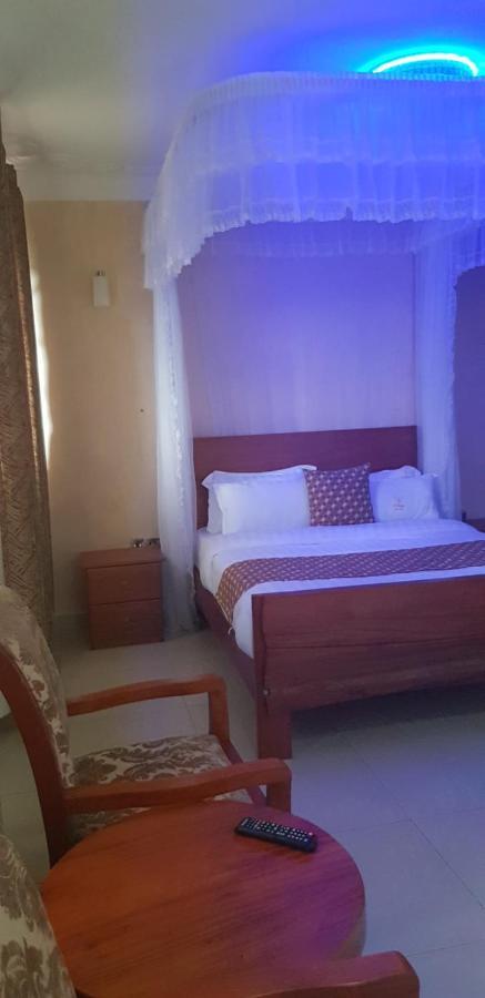 Fort Heights Homestay Fort Portal Dış mekan fotoğraf